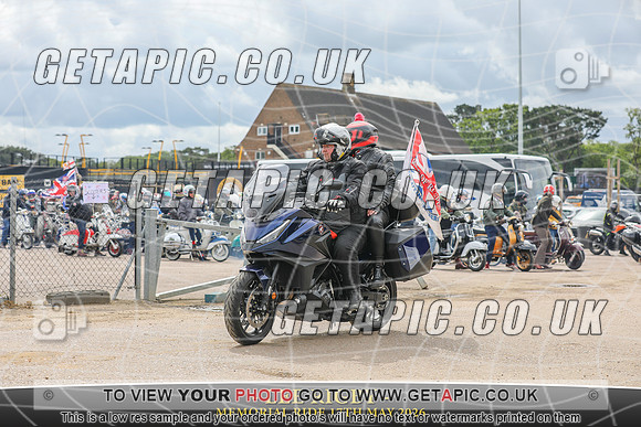 PP2605-2833_LOGO_ON_PHOTO
