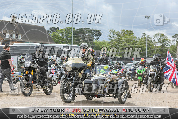 PP2605-2879_LOGO_ON_PHOTO