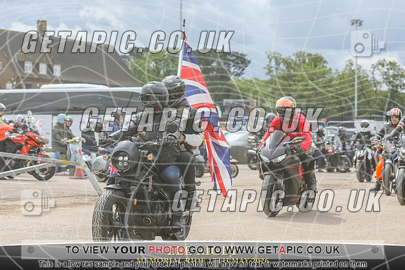 PP2605-2883_LOGO_ON_PHOTO