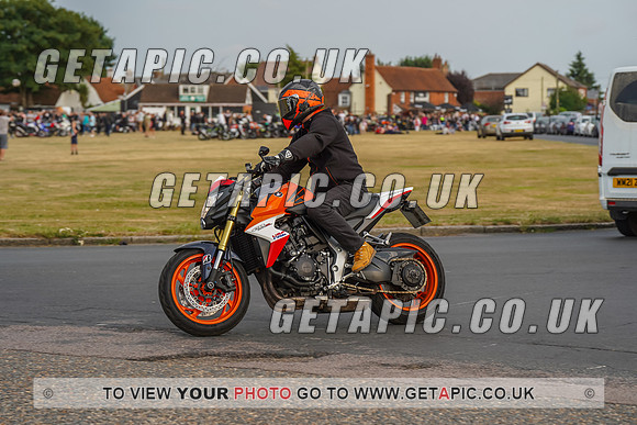 RS2207_8826