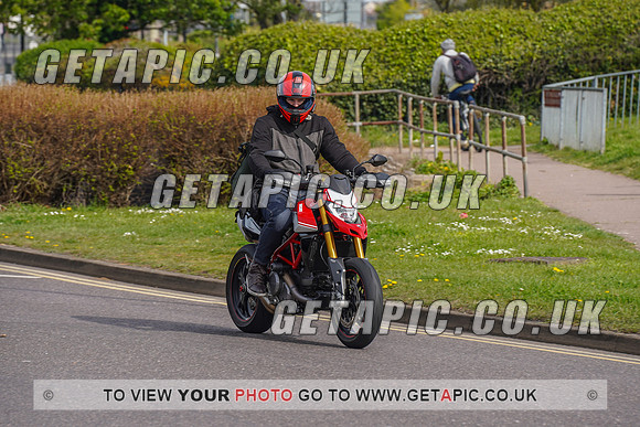 RS2204_3927