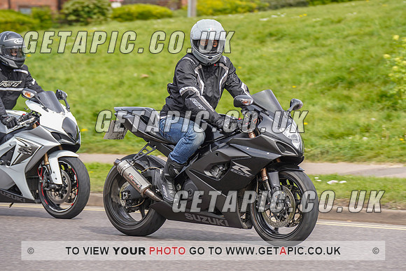 RS2204_7613