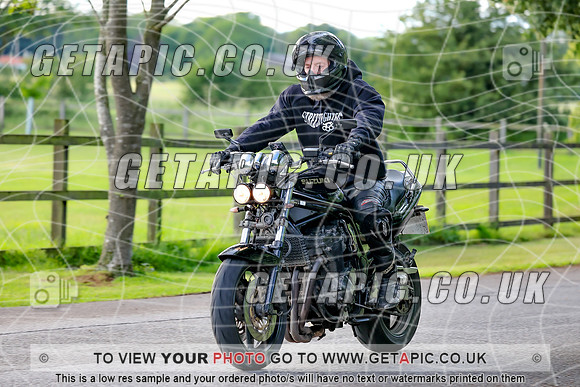 PR2606-7528