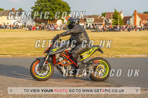 RS2207_9052
