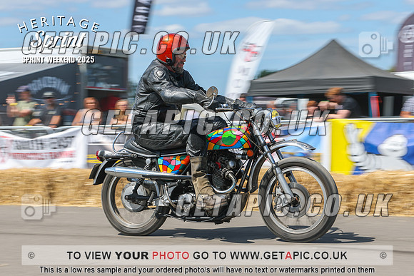 GP2508-4852_LOGO_ON_PHOTO
