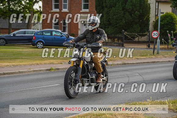 RS2207_8677