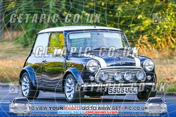 SJ2608-952_LOGO_ON_PHOTO