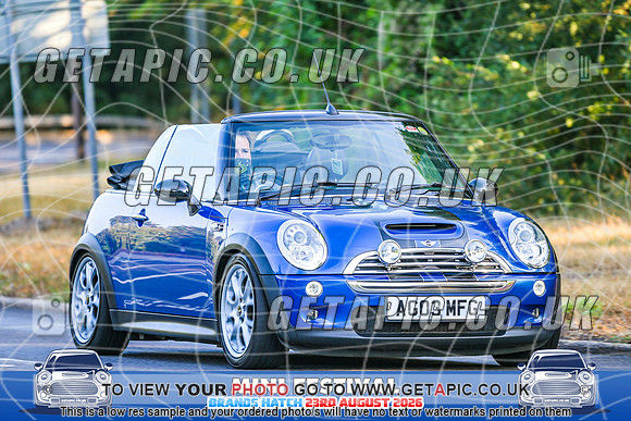SJ2608-956_LOGO_ON_PHOTO