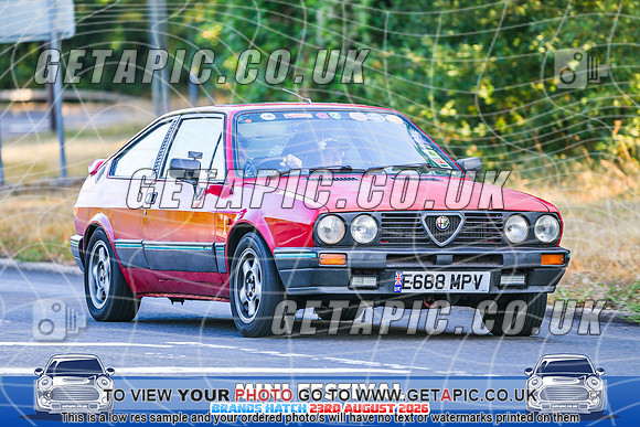 SJ2608-1243_LOGO_ON_PHOTO