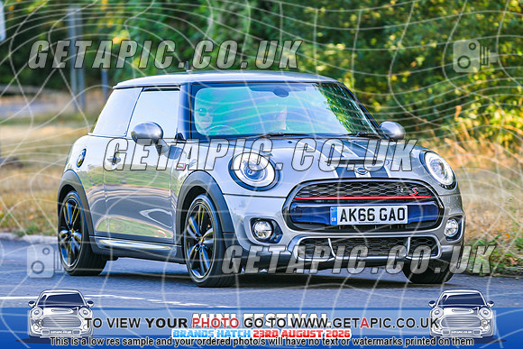 SJ2608-1246_LOGO_ON_PHOTO