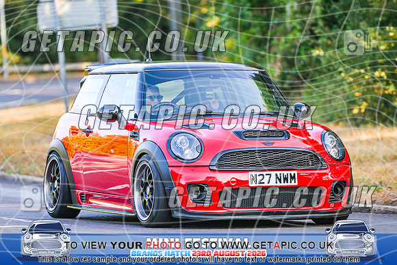 SJ2608-1292_LOGO_ON_PHOTO