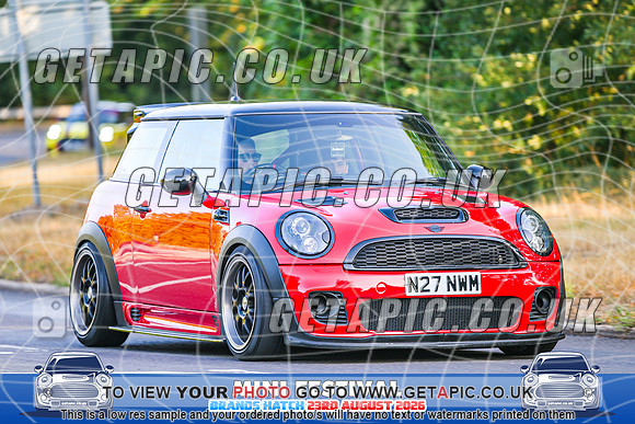 SJ2608-1293_LOGO_ON_PHOTO