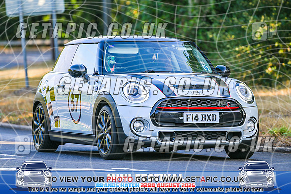 SJ2608-1431_LOGO_ON_PHOTO