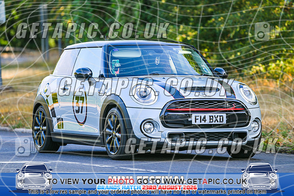 SJ2608-1433_LOGO_ON_PHOTO