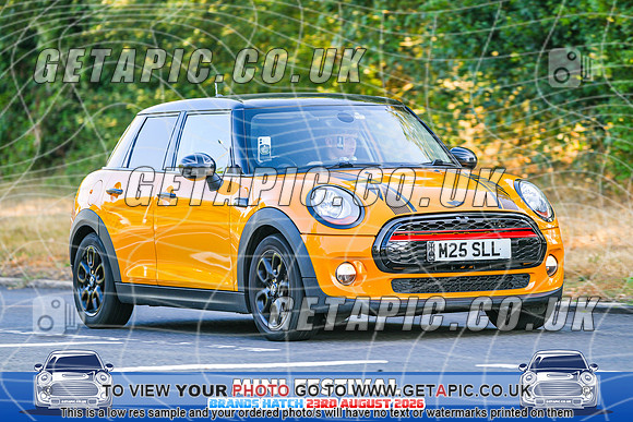 SJ2608-1452_LOGO_ON_PHOTO