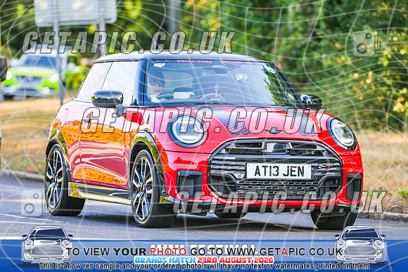 SJ2608-1461_LOGO_ON_PHOTO