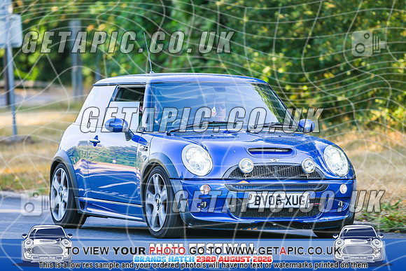 SJ2608-1464_LOGO_ON_PHOTO