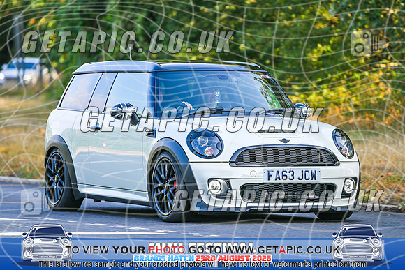 SJ2608-1499_LOGO_ON_PHOTO