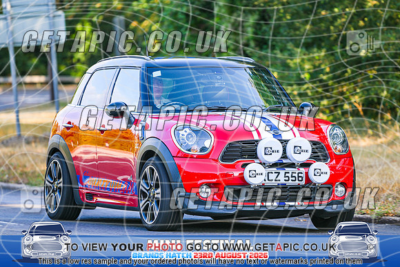 SJ2608-1531_LOGO_ON_PHOTO