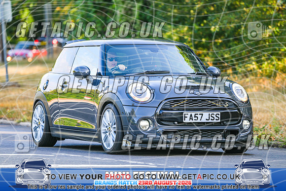 SJ2608-1549_LOGO_ON_PHOTO