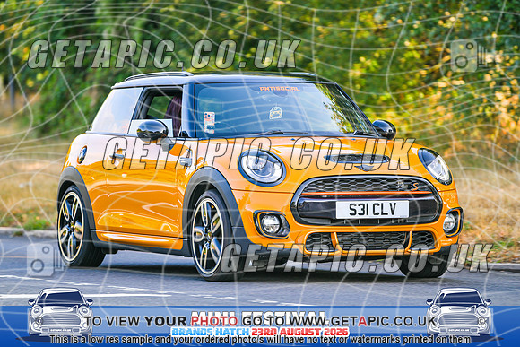 SJ2608-1552_LOGO_ON_PHOTO