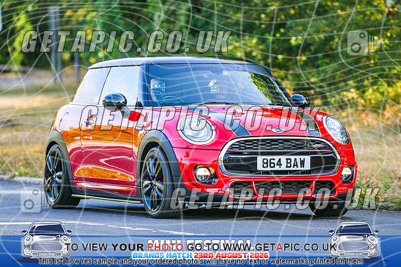 SJ2608-1556_LOGO_ON_PHOTO
