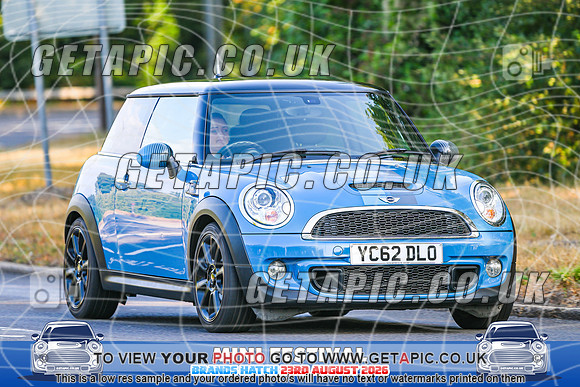 SJ2608-1563_LOGO_ON_PHOTO