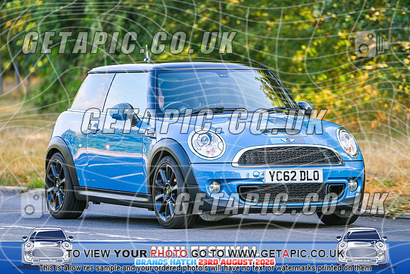 SJ2608-1564_LOGO_ON_PHOTO