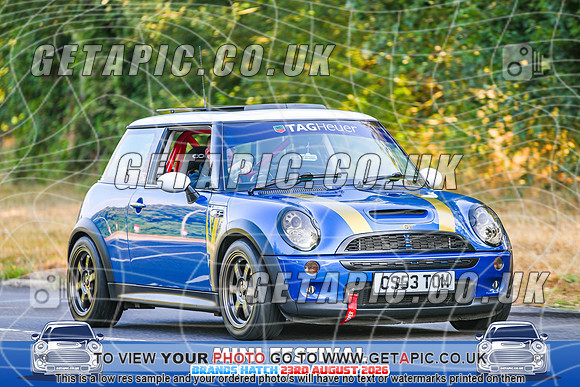 SJ2608-1570_LOGO_ON_PHOTO