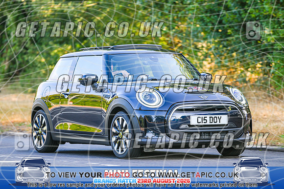 SJ2608-1584_LOGO_ON_PHOTO