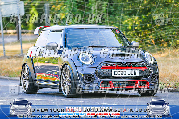 SJ2608-1586_LOGO_ON_PHOTO