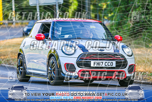 SJ2608-1592_LOGO_ON_PHOTO