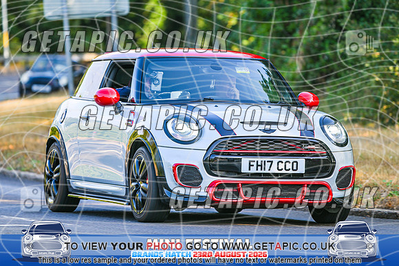 SJ2608-1593_LOGO_ON_PHOTO