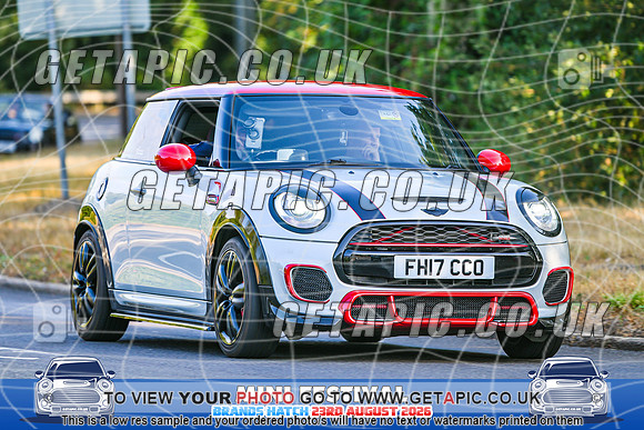 SJ2608-1594_LOGO_ON_PHOTO