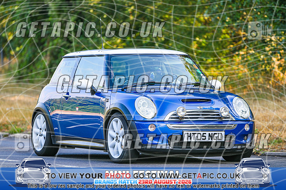 SJ2608-1599_LOGO_ON_PHOTO