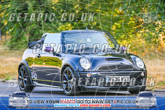 SJ2608-1618_LOGO_ON_PHOTO
