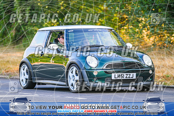 SJ2608-1621_LOGO_ON_PHOTO