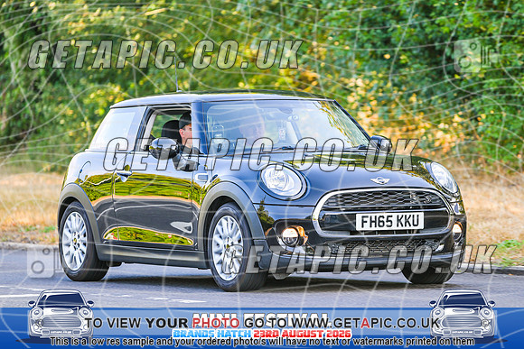 SJ2608-1623_LOGO_ON_PHOTO