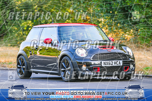 SJ2608-1625_LOGO_ON_PHOTO