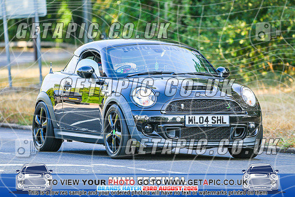 SJ2608-1631_LOGO_ON_PHOTO