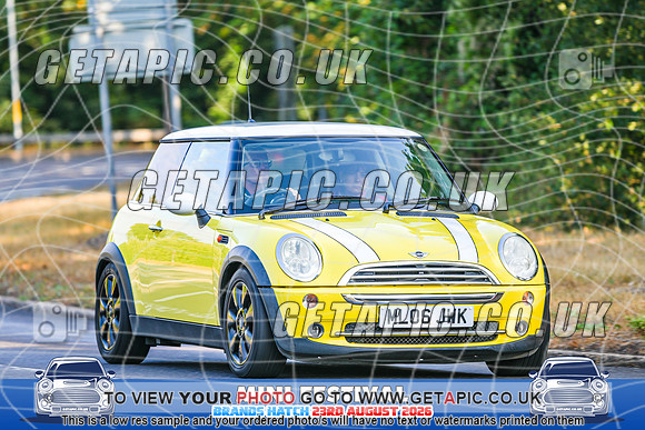 SJ2608-1642_LOGO_ON_PHOTO
