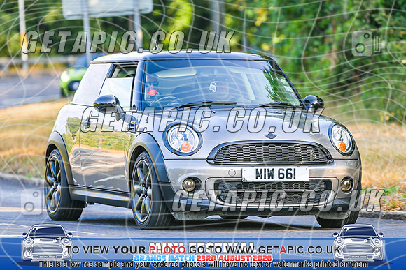 SJ2608-1649_LOGO_ON_PHOTO