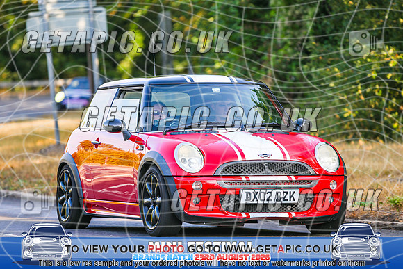 SJ2608-1666_LOGO_ON_PHOTO