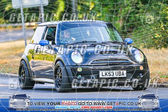 SJ2608-1681_LOGO_ON_PHOTO