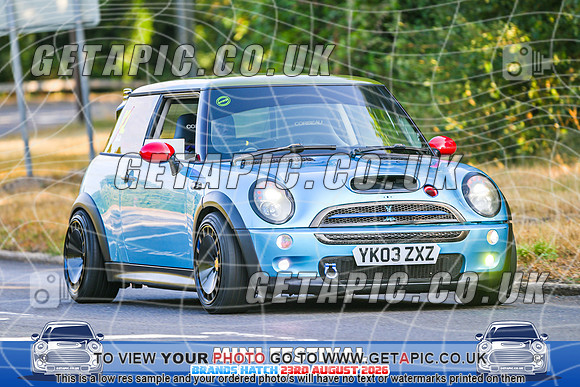 SJ2608-1685_LOGO_ON_PHOTO