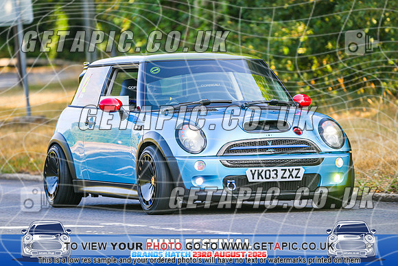 SJ2608-1686_LOGO_ON_PHOTO
