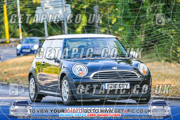 SJ2608-1693_LOGO_ON_PHOTO