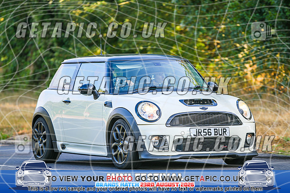 SJ2608-1698_LOGO_ON_PHOTO