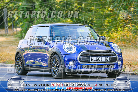 SJ2608-1703_LOGO_ON_PHOTO