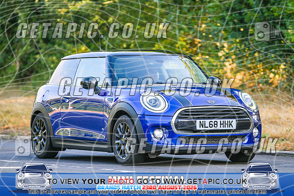 SJ2608-1704_LOGO_ON_PHOTO